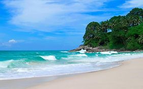 เดสติเนชั่น รีสอร์ท ภูเก็ต หาดสุรินทร์ (SHA Plus+)
